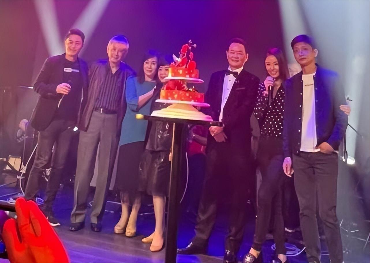 林爸爸率先发声，社交媒体时代的家庭互动新模式探索