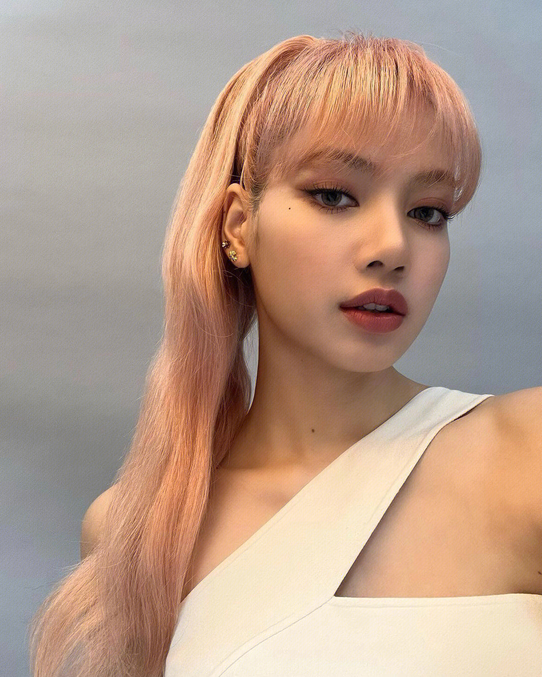 Lisa的首个行动，揭开成功序幕的初步动向