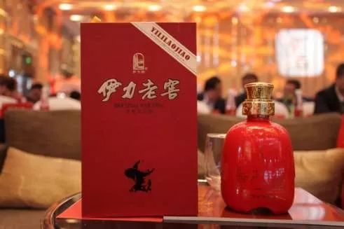 伊力特的历史沿革与业绩回顾，早期业绩探析