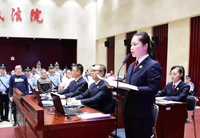 全国最早涉黑案件，历史回顾与反思