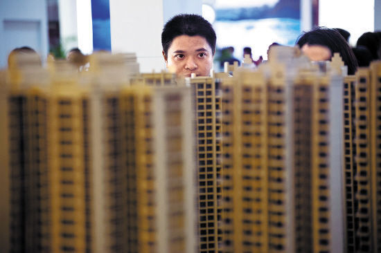 严跃进谈房价，早期观点与现今趋势的深度探讨
