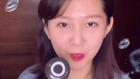 CFCF美容仪最早款，引领美容领域的先驱技术