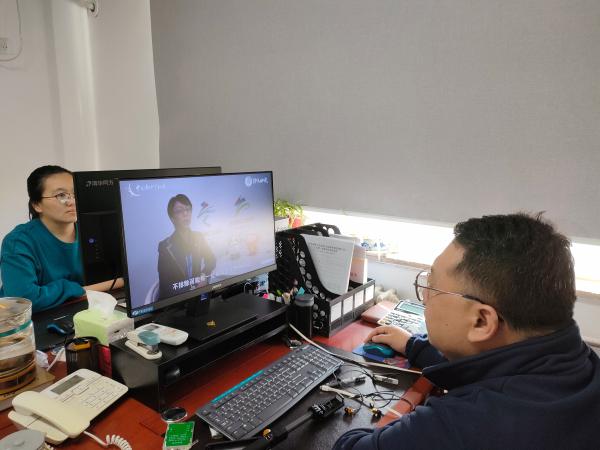 允安柏
